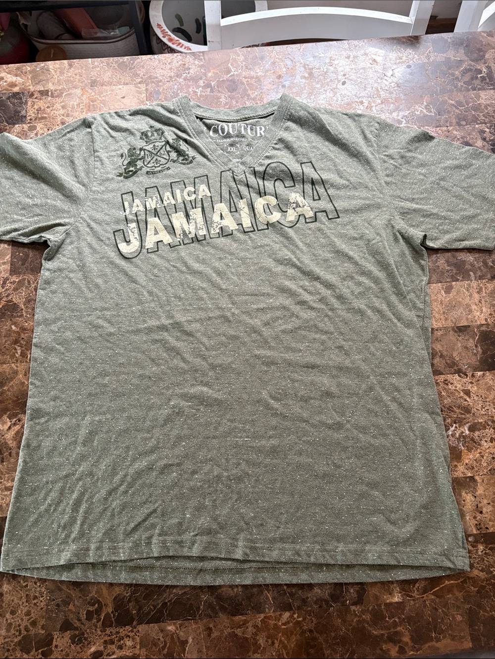 NWOT Couture V-Neck Jamaica Graphic Tee - Olive Green XXLsz